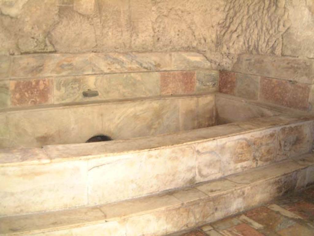Suburban Baths, Herculaneum, May 2001. Hot plunge bath in original smaller caldarium. Photo courtesy of Current Archaeology.